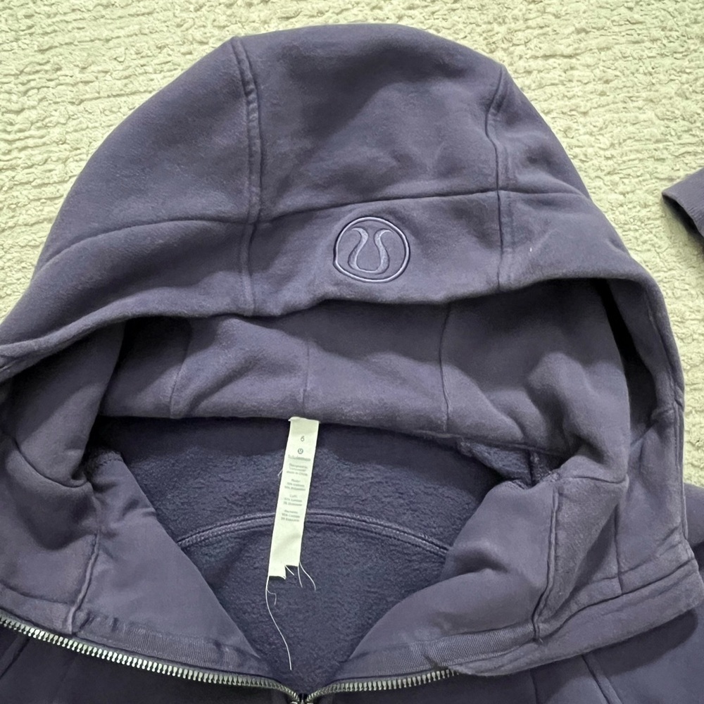 Lululemon Scuba Mid Weight Hoodie - Picture 6 of 7